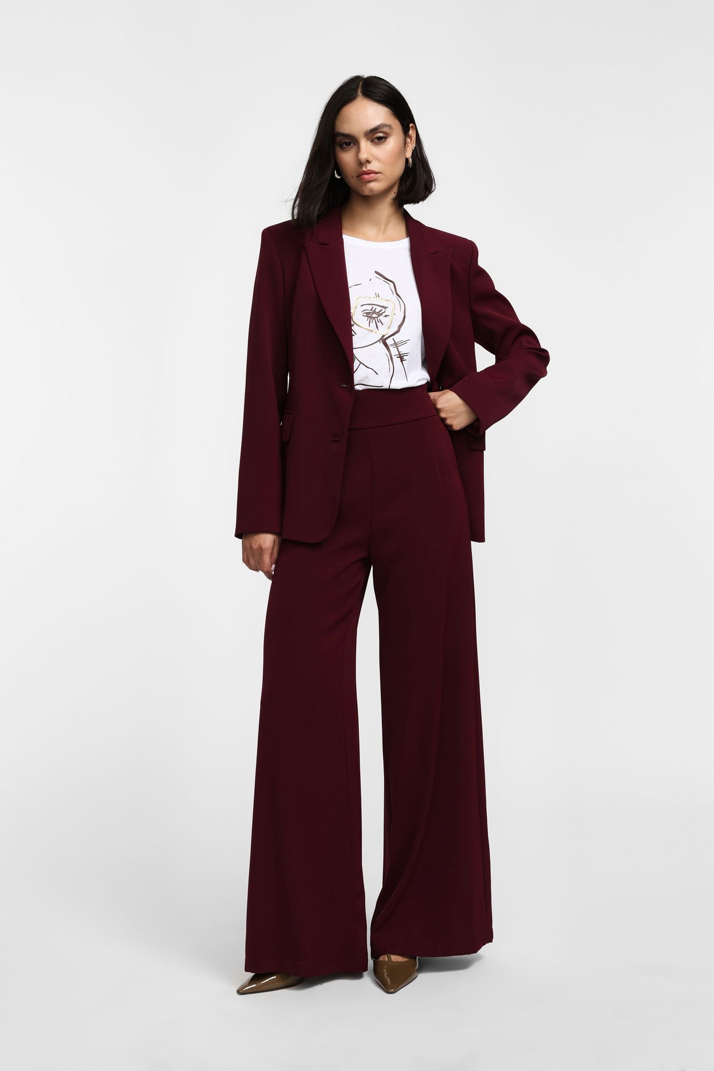 Pantaloni a palazzo a vita alta