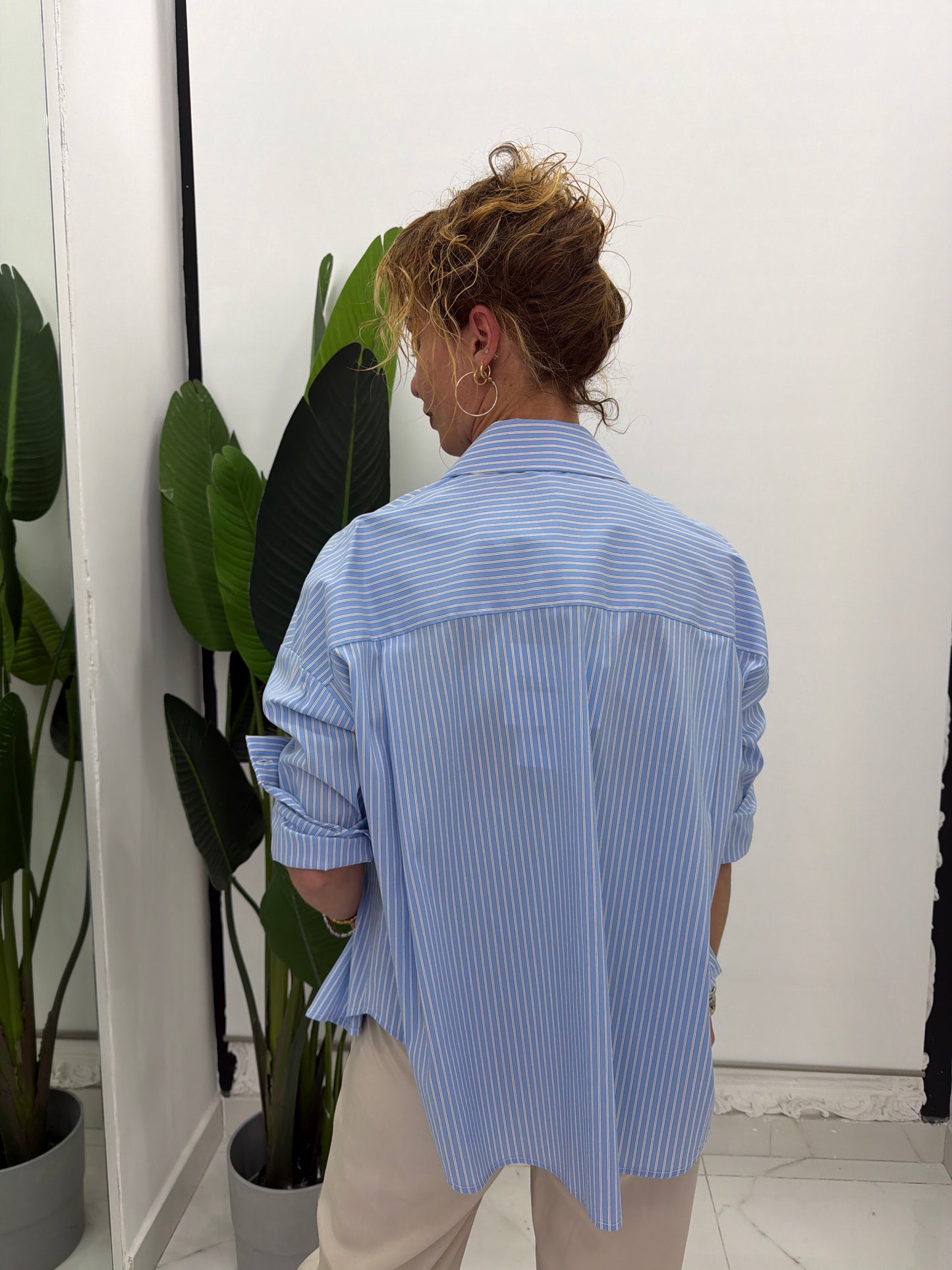 Camicia a righe fit morbido chiusura frontale bottoni