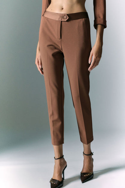 Pantaloni sartoriali a sigaretta