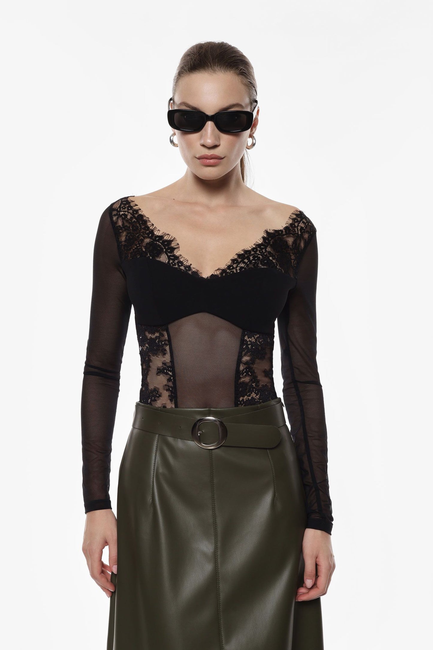 Body con maniche lunghe in tulle e pizzo