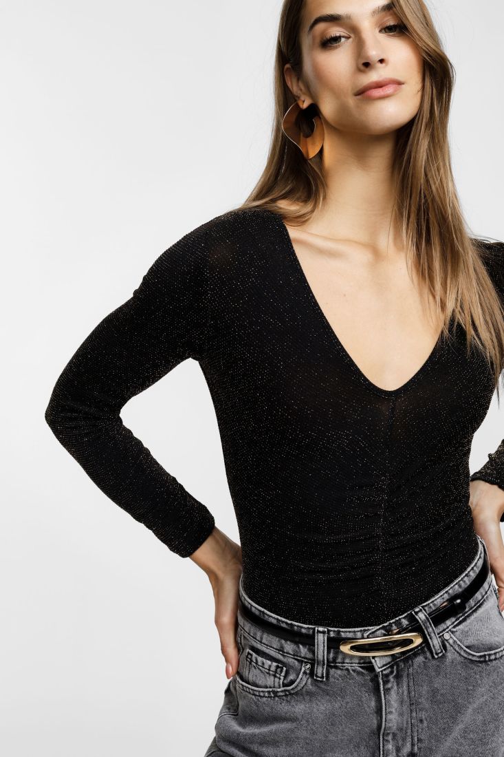 Top aderente con scollo a v e maniche lunghe