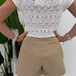 Shorts regular-fit con cintura e bordo traforato