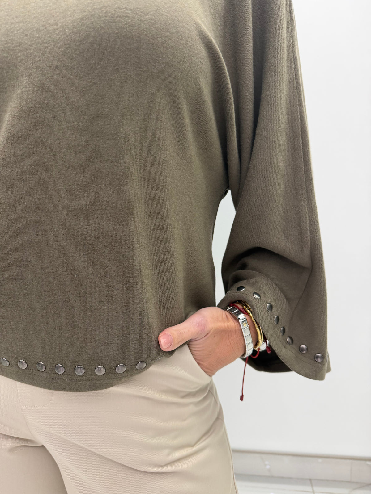 Identity-Maglia con Borchie