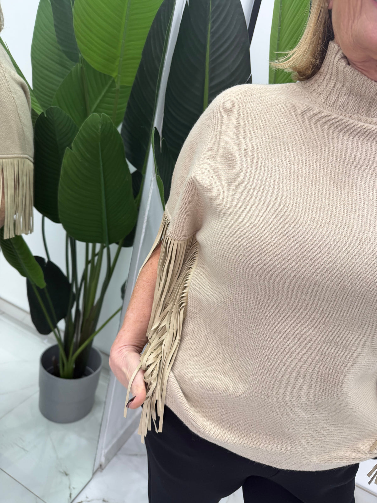 Identity-Poncho con Frange