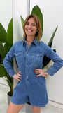 Jumpsuit corta con tasche frontali e maniche lunghe