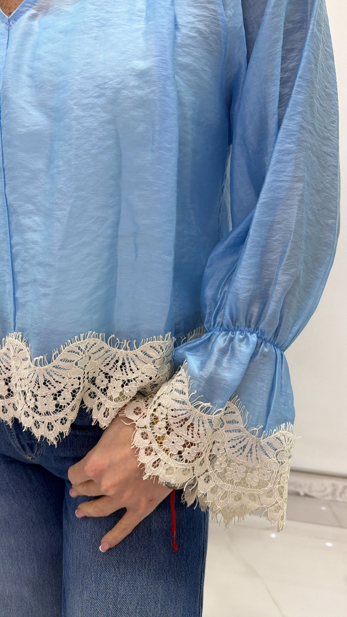 Blusa con Pizzo