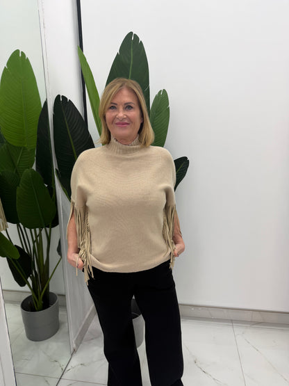 Identity-Poncho con Frange