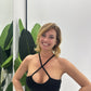 Top corto halter con spalline incrociate