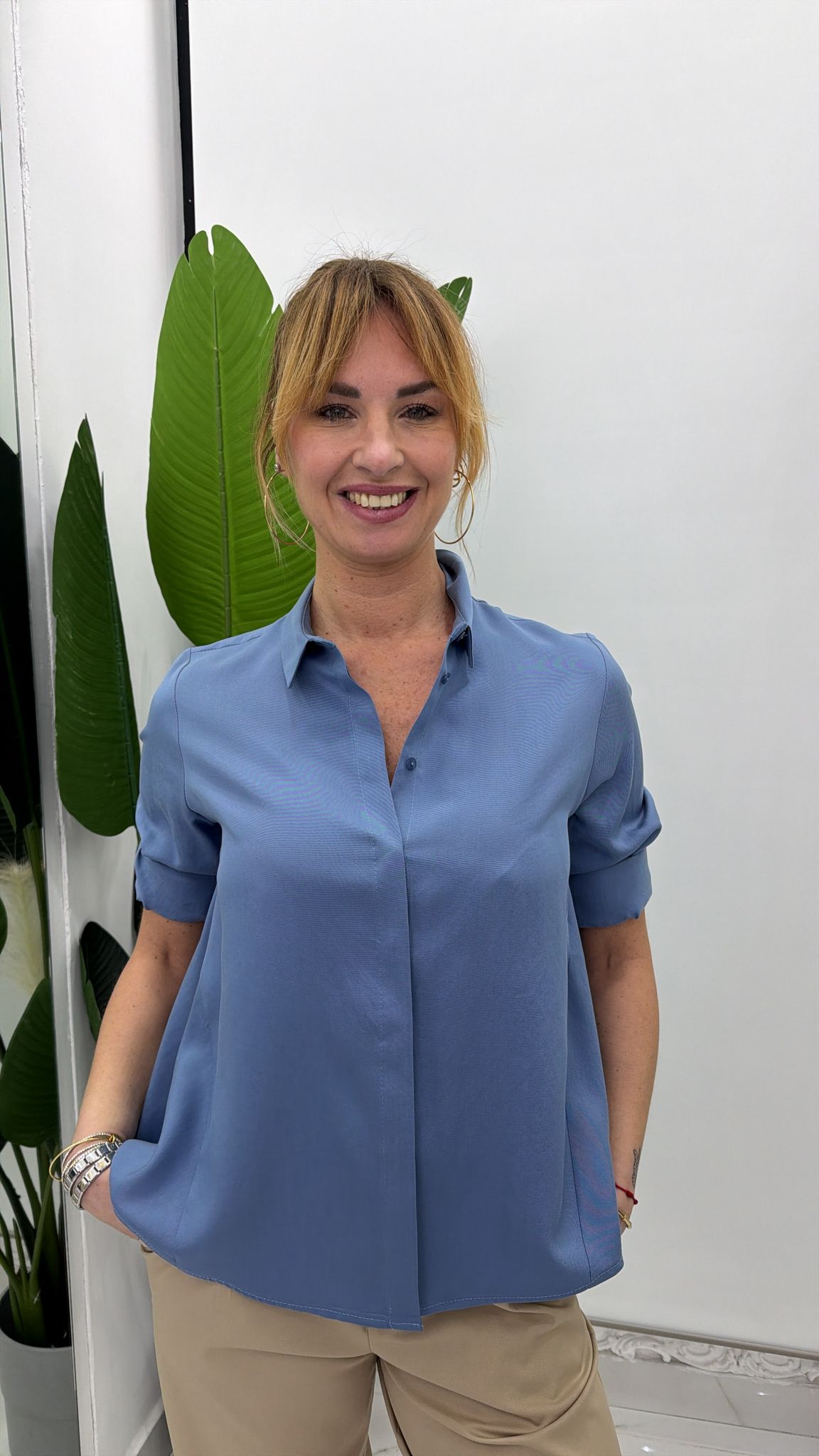 Camicia regular fit con collo classico