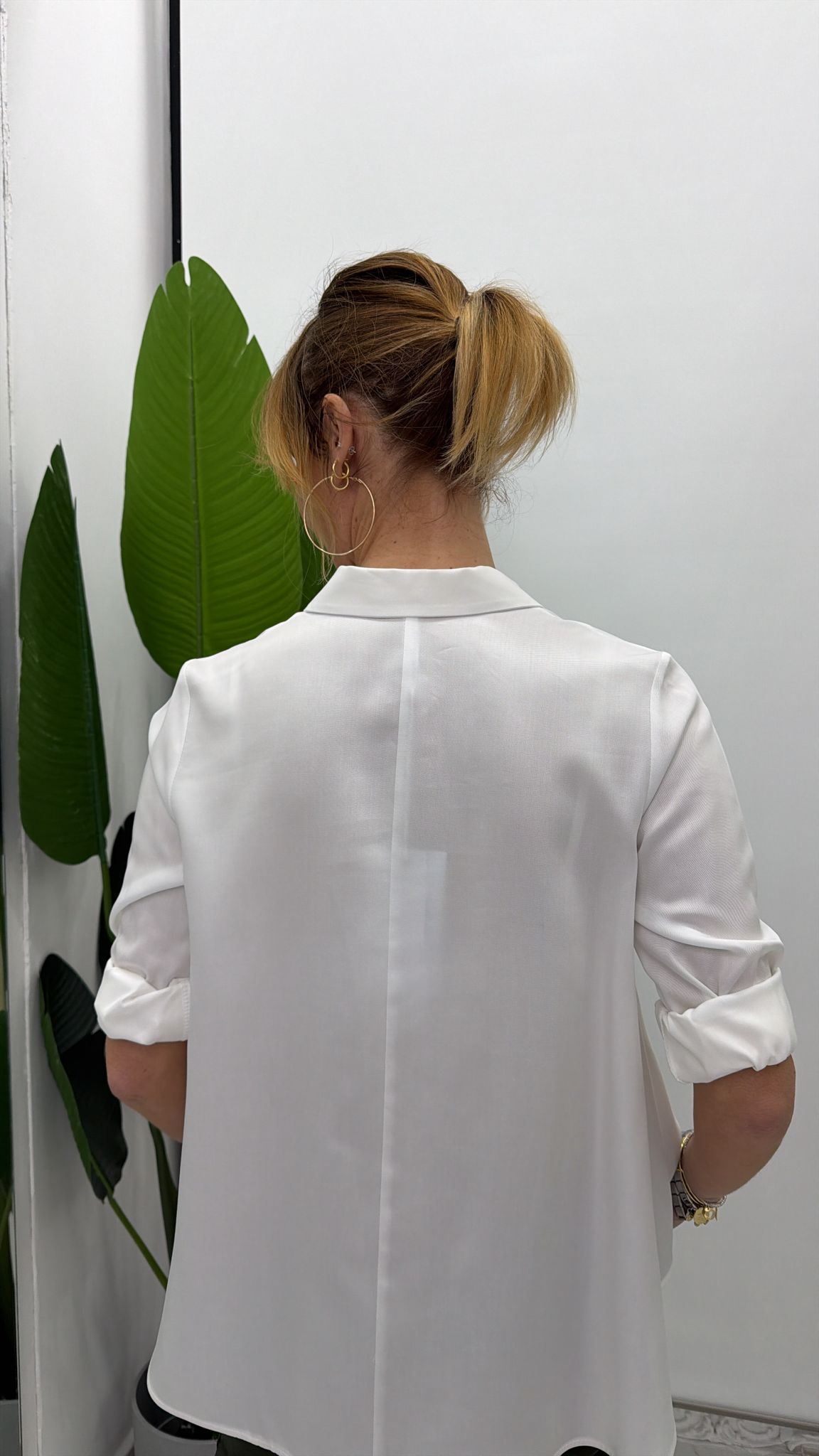 Camicia regular fit con collo classico